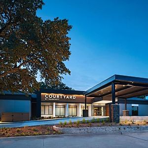 Courtyard By Marriott Dallas Richardson At Spring Valley